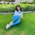 Chaitra Rai Instagram - Choose to shine ✨ Good morning have a wonderful day ❤️ 📸 : #amma #picoftheday #pic #instapost #photography #nature #greenery #shine #timepass #me #picture #instagood #photography #thankful #fridayvibes #fridaymood #chaithrarai17 Oman