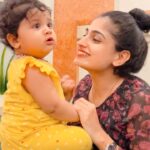 Chaitra Rai Instagram - ♥️🧿♥️ @nishkashetty_official #mommyanddaughter #myworld #thankful #nishkashetty #chaithrarai17 #mangalore #pabbas #icecream #parlour