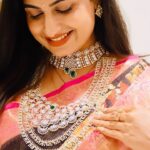 Chaitra Rai Instagram - ♥ This Beautiful vajram jewellery by: @goyazsilverjewellery #reelsinstagram #reels #reelsvideo #reelsindia #reelitfeelit #reelkarofeelkaro #trending #trendingaudio #reelsviral #viral #video #diamond #jewellery #jewelryaddict #love #thankful #goyazsilverjewellery #vajram #collection #silver #jewellery #chaithrarai17