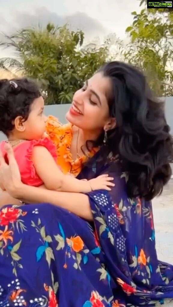 Chaitra Rai Instagram - Yr ye kitna Awesome hai yr🧿🥰😘 @nishkashetty_official #awesome #baby #babygirl #trending #reel #thankful #nishkashetty #chaithrarai17