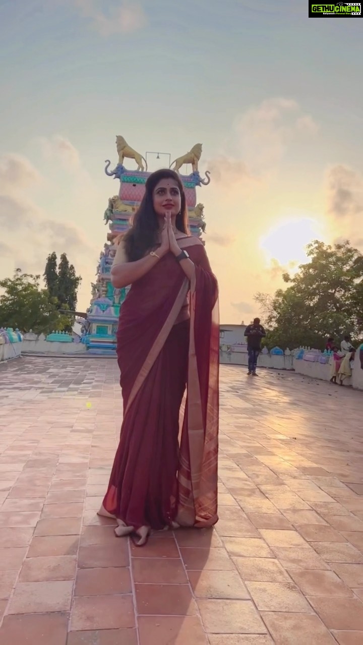 Chaitra Rai Instagram - Friday vibes🙏🏻😍 అంతర్వేది లక్ష్మీ నరసింహస్వామి టెంపుల్ Saree: @mkr_pattu_sarees_wholesale ♥️ #friday #fridayvibes #fridayfeeling #devotional #vibes #spiritual #love #trending #saree #sareelove #temple #laksminarasimhaswamy #antarvedi #trendingreels #sareelover #thankfulgratefulblessed #thankful #chaithrarai17