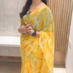 Chaitra Rai Instagram - okay, last reel in this saree😜 bye 👋 😛 #saree #sareelove #sareelover #reelsinstagram #reels #reelsvideo #reelitfeelit #reelkarofeelkaro #trending #timepass #thankful #chaithrarai17