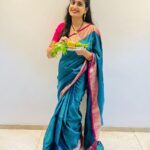 Chaitra Rai Instagram - Happy Ugadi 🍃✨ Shobhakruth naama Ugadi shubhakankshalu ♥🧿 @nishkashetty_official Nishka’s outfit: @asvi_designers Saree: @mkr_pattu_sarees_wholesale #festive #vibes #goodvibes #happyugadi #thankful #momanddaughter #nishkashetty #chaithrarai17