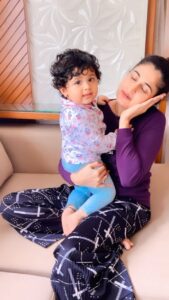 Chaitra Rai Instagram - My true story😂😂😂
@nishkashetty_official 🧿

#reels #reelsinstagram #reelitfeelit #reelkarofeelkaro #babyandmama #momanddaughter #trending #telugu #songs #momlife #mylife #thankful #nishkashetty #chaithrarai17