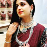 Chaitra Rai Instagram - Be your own kind of #beautiful ✨💖 Jewellery: @emmadi_silver_jewellery #emmadisilverjewellery #longharam #silverjewelery #ethnicjewellery #bridaljewellery #picoftheday #portraitphotography #postoftheday #thankful #chaithrarai17