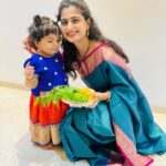 Chaitra Rai Instagram - Happy Ugadi 🍃✨ Shobhakruth naama Ugadi shubhakankshalu ♥️🧿 @nishkashetty_official Nishka’s outfit: @asvi_designers Saree: @mkr_pattu_sarees_wholesale #festive #vibes #goodvibes #happyugadi #thankful #momanddaughter #nishkashetty #chaithrarai17