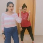 Chaitra Rai Instagram - ♥️🤍 @shettyuthkala 😍 #dance #reels #reelitfeelit #reelkarofeelkaro #trending #trendingreels #trendingnow #trendingsongs #dancereels #friends #thankful #chaithrarai17