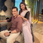 Chhavi Pandey Instagram - It makes me happy when i’m surrounded by good and positive people, you are one of them. extremely talented, humble and positive @sudanshu_pandey Sir. #anupamaa #onset 😊