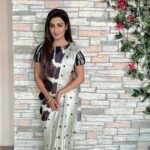 Chhavi Pandey Instagram - 🌹