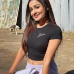 Chhavi Pandey Instagram - “Acknowledging the good that you already have in your life is the foundation for all abundance.” #morningthoughts #universebeliever 🌹 #goodmorning