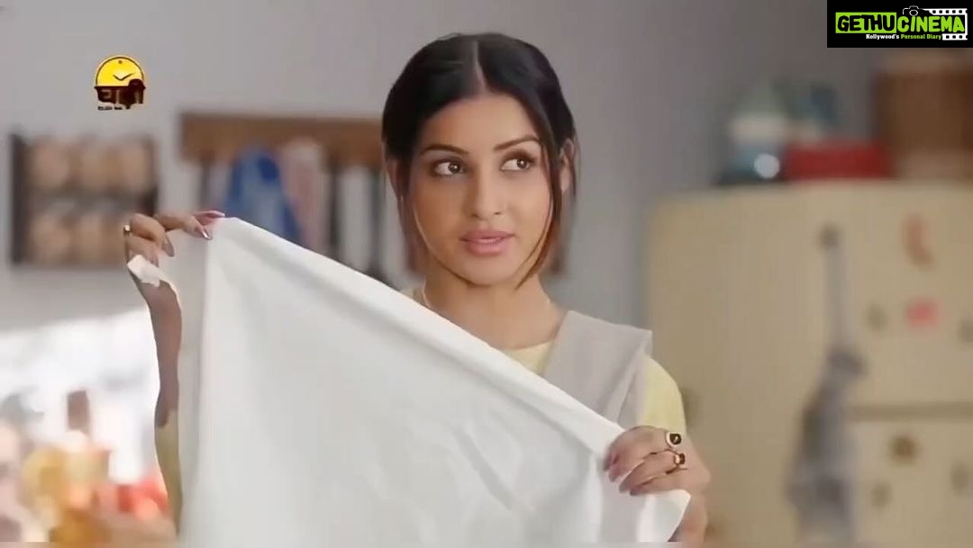 Chhavi Pandey Instagram - my first #tvc #ad shot by @pradeepsarkar sir #grateful ❤️🙏