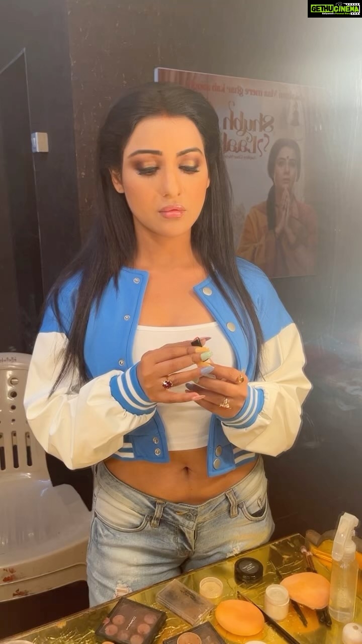 Chhavi Pandey Instagram - 🤣😋 #reels #funnyvideos #instagood #makeuproomdiaries