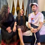 Debattama Saha Instagram - 💫🕊Guess the joke! . . . . . . . . . . . #verylatepost #instagram