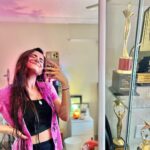 Debattama Saha Instagram - This year, even my📱ended up playing Holi and my perfectly white shirt transformed itself into this bright pink Holi Aura👩🏻‍🎤 Holi at its best I suppose!!! #holi #holi2023 . . . . . #india #indian #indianfestival #festival #colours #colorsofjoy #instahappy #instaphoto #instamoment #instamood #instalove #instalikes #instagram