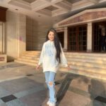 Debattama Saha Instagram - Well if you think that I look good 👍🏻. Stop thinking! ✨ Confidence level: no filter! 🤫💋🧜🏻‍♀️ . . . . #debattamasaha #instagood #instagram