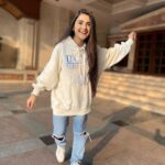 Debattama Saha Instagram - Well if you think that I look good 👍🏻. Stop thinking! ✨ Confidence level: no filter! 🤫💋🧜🏻‍♀️ . . . . #debattamasaha #instagood #instagram