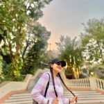 Debattama Saha Instagram - 🌷🍀💕 I swear I should’ve put on something lighter! Thought it’d keep me warm if it gets cold in the evening! Sheh! . . . . #debattamasaha #debattama #debaattamasaha