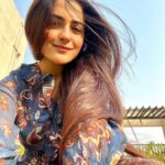 Debattama Saha Instagram - “Sunsets are proof that no matter what happens, everyday can end Beautifully.” . . . . . . #sunset #breezy #meditate #feelings #peace #instamood #instagram