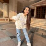 Debattama Saha Instagram - Well if you think that I look good 👍🏻. Stop thinking! ✨ Confidence level: no filter! 🤫💋🧜🏻‍♀️ . . . . #debattamasaha #instagood #instagram