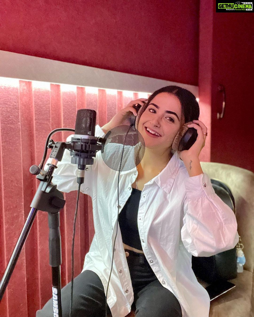 Debattama Saha Instagram - 🫶🏻✨💖🎶 . . . . . . . #instagood #debattamasaha #debattama #debaattamasaha #music