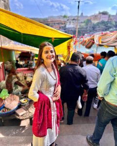 Debattama Saha Instagram - 📿🕉 Mahadev 🍀
Omkareshwar 🙏🏻
.
.
.
.
.
.
.
#temple #pray #mahadev #harharmahadev