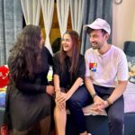 Debattama Saha Instagram - 💫🕊Guess the joke! . . . . . . . . . . . #verylatepost #instagram