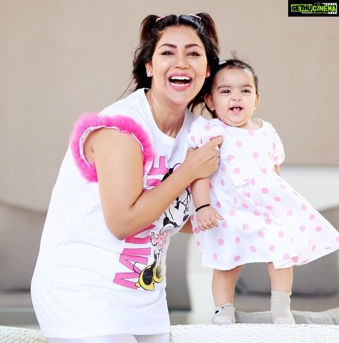 Debina Bonnerjee Instagram - Smile please 😁