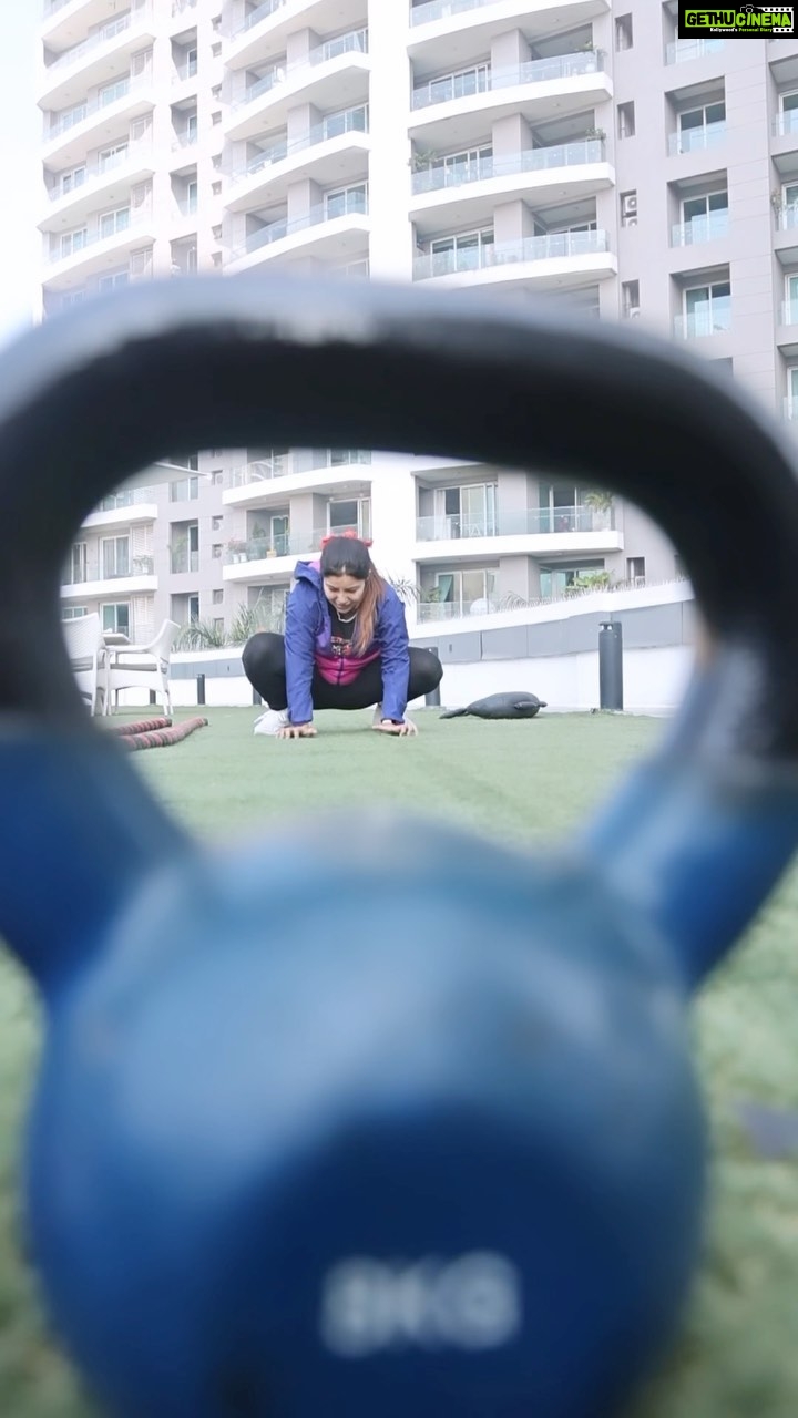 Debina Bonnerjee Instagram - Getting back… one step at a time… Respecting my body for going lengths and breaths to bring lives into this world and yet going strong… It’s time for me to fuel and restart the fitness journey.. time to emerge stronger 💪🏼 . Trainer @askknatural 📷 @sk_.click