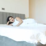 Debina Bonnerjee Instagram - My Zero Gravity Bed oh sooooo relaxing! Check out their smart products and use my coupon code : Debina5 for extra discount😎 . #TheSleepCompany . . @thesleepcompany_mattress #SmartBed #ShopSmart #SleepSmart . . #debinabonnerjee #reels #trendingreels