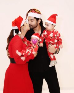 Debina Bonnerjee Instagram - Celebrating Christmas with OUR LOVE ♥️
#merrychristmas 
.
@guruchoudhary @lianna_choudhary