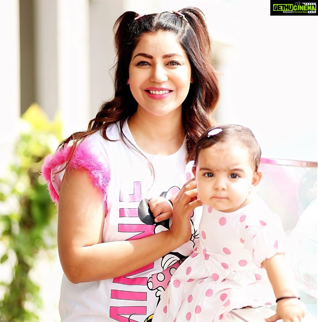 Debina Bonnerjee Instagram - Smile please 😁