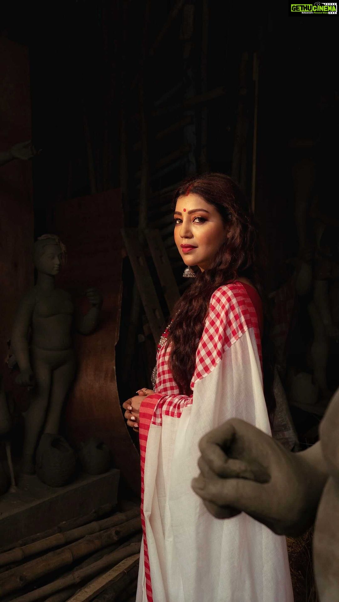 Debina Bonnerjee Instagram - Navratri honors the feminine divine power and is observed in the month of Ashwin as per Hindu Calendar. These sacred series of nine nights is believed to signify the importance of the victory of good over evil. Brahma, Vishnu and Mahesh, together with their powers gave birth to Durga, an incarnation of Goddess Parvati, the daughter of Himavat, the lord of the mountains. Maa Durga fought the evil demon over a period of eight days and finally killed him on the ninth day with her trident (Trishul). These nine days of theDevi represents the omnipresent cosmic Energy. The whole Creation is permeated by this Energy. The prosperity that we enjoy in our daily lives is a manifestation of Devi. Shot for @debinabon Executed by @jeevitaoberoi Styled & Produced by @sittingbullproductions @jununproductions @aditya_mohan @apoorvmohan @sanyogita.sao Photographed by @abhijith_sathyapalan @sujithnairphotography HMU @sandip_nag & Guddu Stylist @styledbyayushidixit @simrankhera5 Oufit @shwetaaggarwal.official #navratri #navratri2022 #devi #shailputri #kolkata #kolkatadiaries #streetsofkolkata #debina #debinabonnerjee #magicalkolkata #streetphotography #streetportraits #sittingbullproductions Kolkata