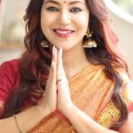 Debina Bonnerjee Instagram - #ad Created this beautiful Pujo Makeup Look using @ibacosmetics Must Have Complete Makeup Box! Use my coupon code: DEBINA20 to get extra 20% off on @ibacosmetics website. I am loving iba makeup products as they are long stay, waterproof, transfer proof as well as peta certified cruelty free and vegan. Let me know in the comments below how you liked my look.. 😍 #ibacosmetics #pujomakeup #pujo2022 #durgapooja #iba #makeuplover #pujo #traditionalmakeup #halalcosmetics #cleanbeauty #crueltyfreemakeup #ad