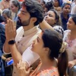 Debina Bonnerjee Instagram - Our visit to #lalbaughcharaja was one of the most blissful experience this celebratory season . #ganpatibappamorya #🙏🏻 @guruchoudhary