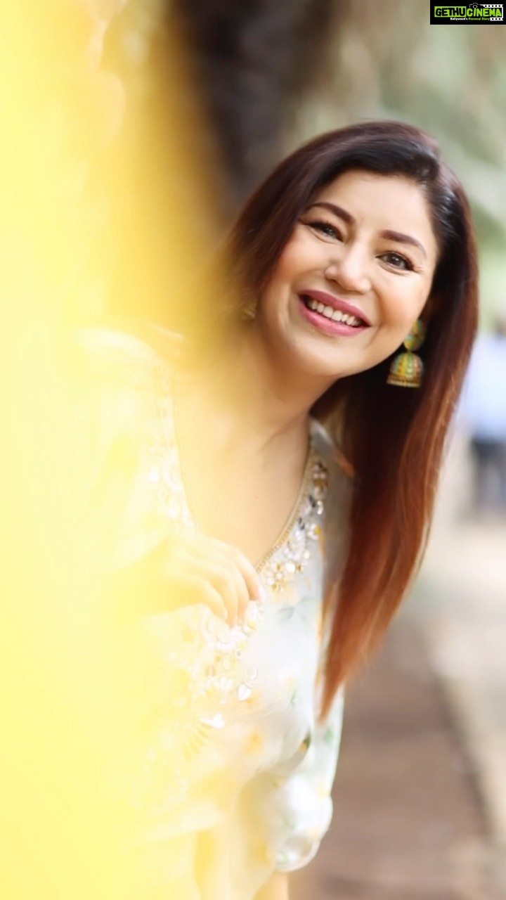 Debina Bonnerjee Instagram - Soulful Mood πΆπ₯°β¨ . #Rooh #dilrajgrewal #kulchechole #simarsethi #jannatzubair #sagamusic #saturdayvibes . πΉ @sk_click_a_world π©βπ¦° @irshad__hair