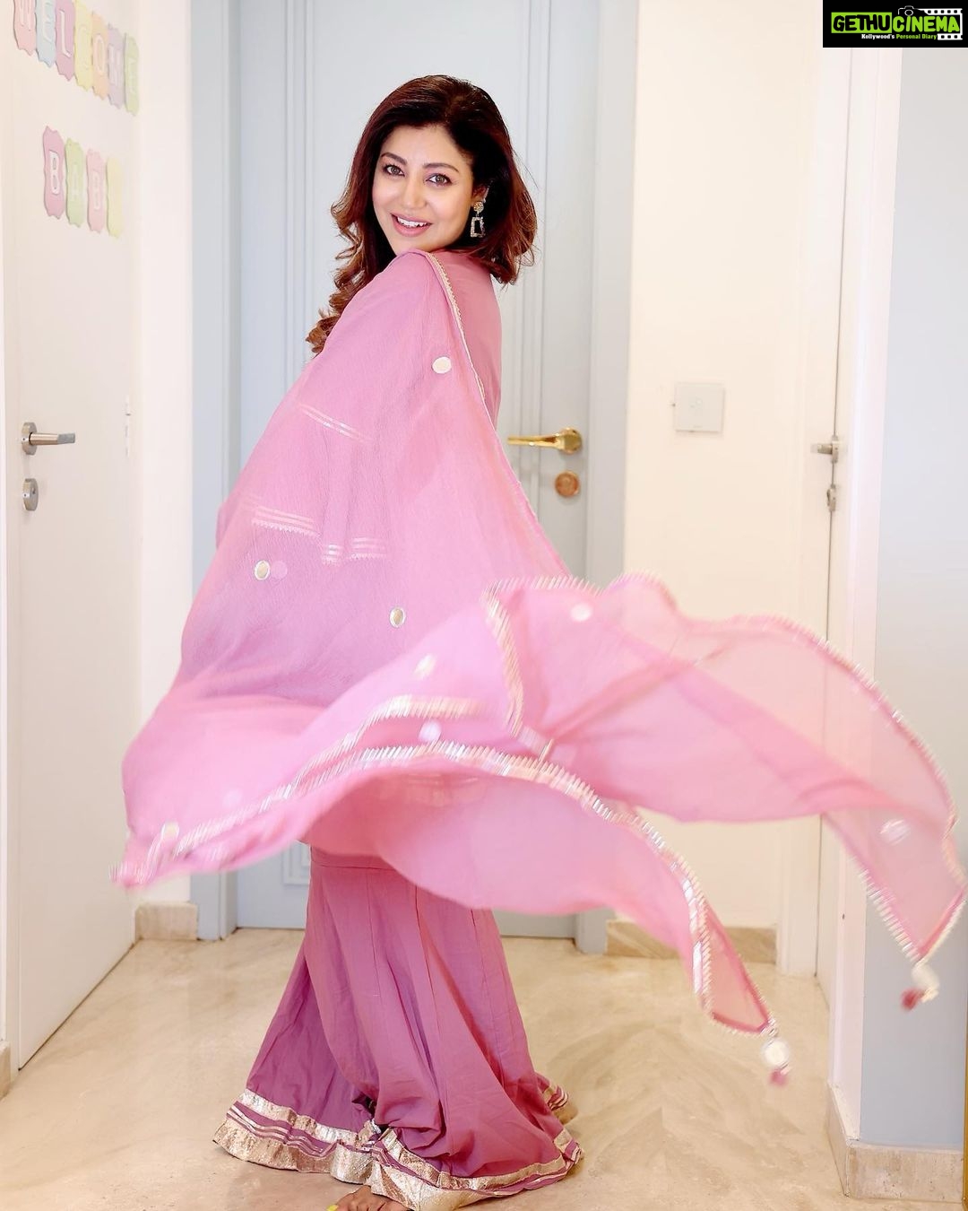 Debina Bonnerjee Instagram - Festive feels … 🌸 . . . Suit @bunaai 📷 @sk_click_a_world