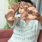 Debina Bonnerjee Instagram – Mehendi ✔️
Vibe ✔️
Prep ✔️
.
All set for karwachauth tomorrow 

Outfit:- @chhapa_gj8 
@oakpinionpr
Mehendi by :- @vashifa_mehendi_makeover
📷 @sk_click_a_world