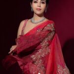 Debina Bonnerjee Instagram - ♥️ लाल 📷 @a.rrajaniphotographer