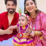 Debina Bonnerjee Instagram – So today was #lianna ‘s rice ceremony … ( in Bengali #mukhebhaat ) she dressed up as a little princess and sat on her maternal uncle’s lap ( my brother, her mama) and tasted her first food (solid)
A tradition that is followed in our culture for little babies as a stepping stone for growing up..
we love you my darling @lianna_choudhary … we are there to not only to protect you but help you understand traditions and culture where required.
GOD BLESS YOU MY LITTLE ONE
.. a peek into our ceremony for our Insta fam .. keep her in your blessings. 🙏🏻
@guruchoudhary
.
.
#debinabonnerjee #liannachoudhary #gurmeetchoudhary #love #littlejoys