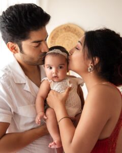 Debina Bonnerjee Instagram - Introducing lianna… our heart united into one. Our hearts are so full - knowing that we are part of a beautiful community of such genuine people.. who prayed for her and waited and longed to see her face.
.
@lianna_choudhary 
#ourdaughter #gurmeetdebina 
📸 @thelooneylens 

Styled by : @dinky_nirh
Assisted by: @latashamelwani
