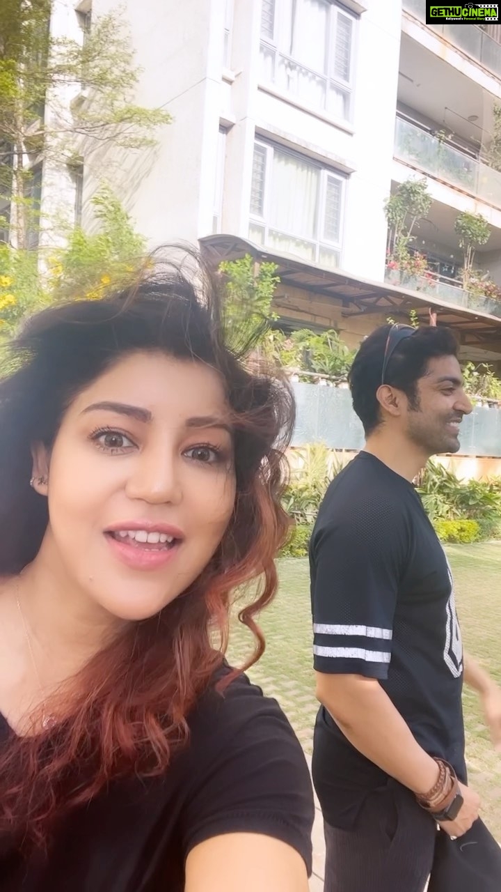 Debina Bonnerjee Instagram - Haseen ladka … maine to dekha hain 😉 . #khoobsurat #haseen #😉 #gurmeetchoudhary #gurmeetdebina @guruchoudhary