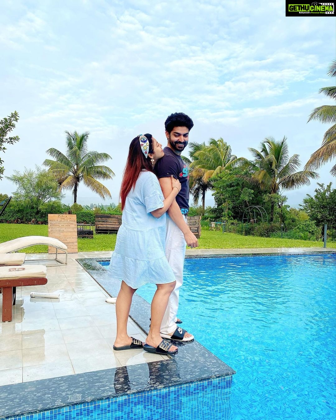 Debina Bonnerjee Instagram - On a gloomy rainy day today remembering one of the most comfortable stay all thanks to @kayak_in for helping me with the booking! Uff just look at the greens and the blues and offcorse us 😉 #ad