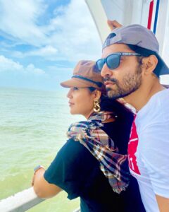 Debina Bonnerjee Instagram - Hum safar ek duje ke… 
.
#debinabonnerjee #gurmeetchoudhary #love #travel #soulmate