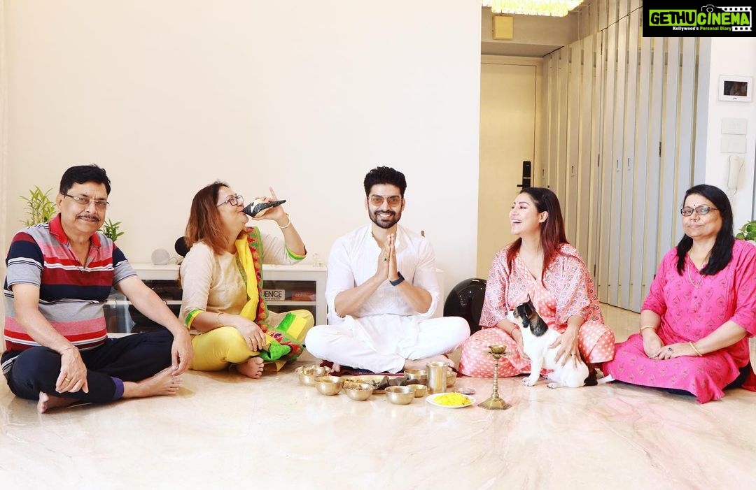 Debina Bonnerjee Instagram - So it’s #jamaishoshti2022 . Like how time flies. It was only yesterday that we celebrated Jamai Sashti .. but it was last year ….yes such is life.. . @guruchoudhary 😇