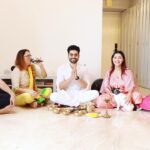 Debina Bonnerjee Instagram - So it’s #jamaishoshti2022 . Like how time flies. It was only yesterday that we celebrated Jamai Sashti .. but it was last year ….yes such is life.. . @guruchoudhary 😇