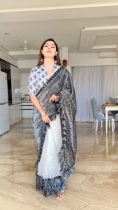 Debina Bonnerjee Instagram - Just like that ! when you are ready you can always break into a jig. 🤱🏻 mommy dance 😉 #impromptu #reelsinstagram