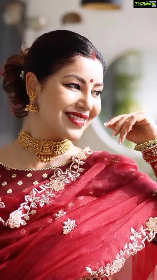 Debina Bonnerjee Instagram - Meri jaan on my mind. 🥰 . #merijaan #reels