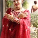 Debina Bonnerjee Instagram - Just bcos it is #trending and I was decked up too 😍