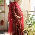 Debina Bonnerjee Instagram - “Saadh” or desire in English. Desire for food of a pregnant woman is celebrated by the maternal side ( here my mother) by cooking all food the woman loves .. . “Baby shower “ in western country and “godh bharayi” in north India saadh in Bengali. . I didn’t particularly crave for anything during the whole journey .. so all things my mother could think of she cooked. . Wanted to keep it private and entirely upto myself as I already feel a company 🤰 . Sending you all wishes 😇 . #debinasdiary #journey #saadh #godhbharai . Wearing @monkandmei Hair makeup - Me 📷 @chaurasiya4652