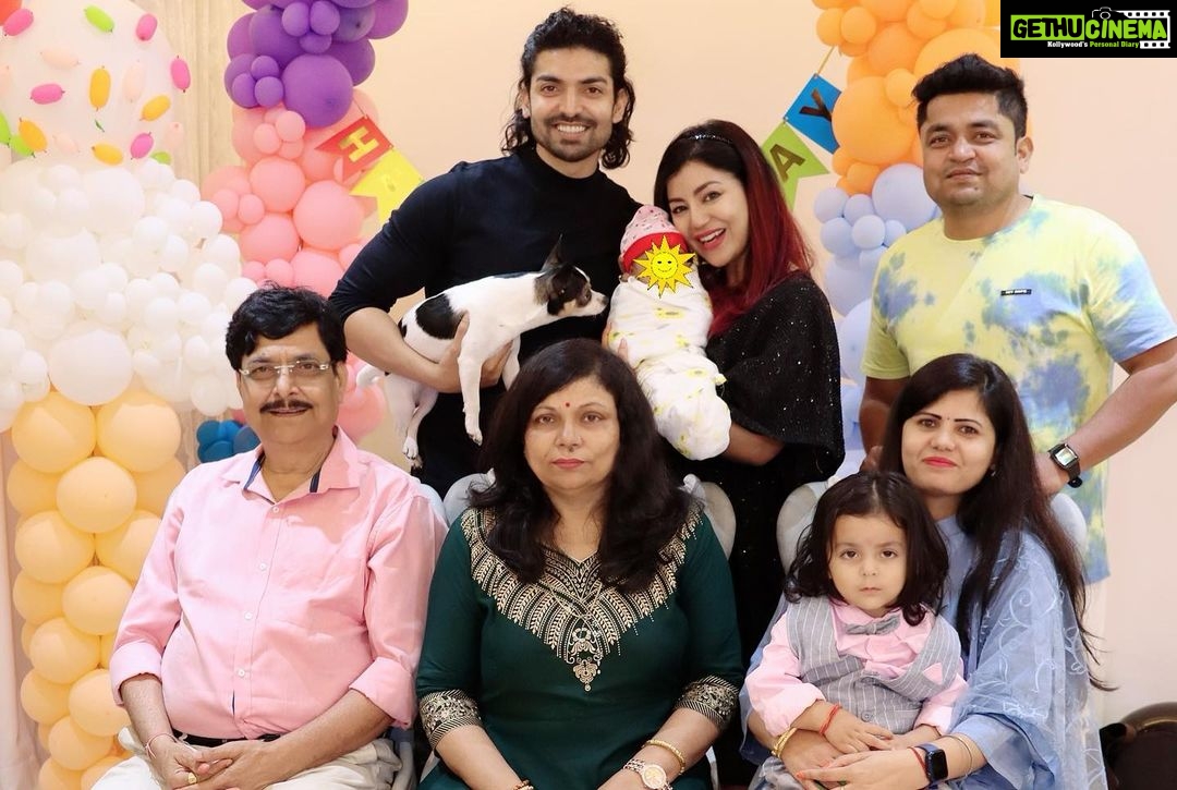 Debina Bonnerjee Instagram - Last eve was double celebration. My daddy’s bday and my nephews bday. First time thanks to @lianna_choudhary the whole family was together and got to celebrate family function together. . #famjam #happybirthdaydad #daivik #doublecelebration . @guruchoudhary